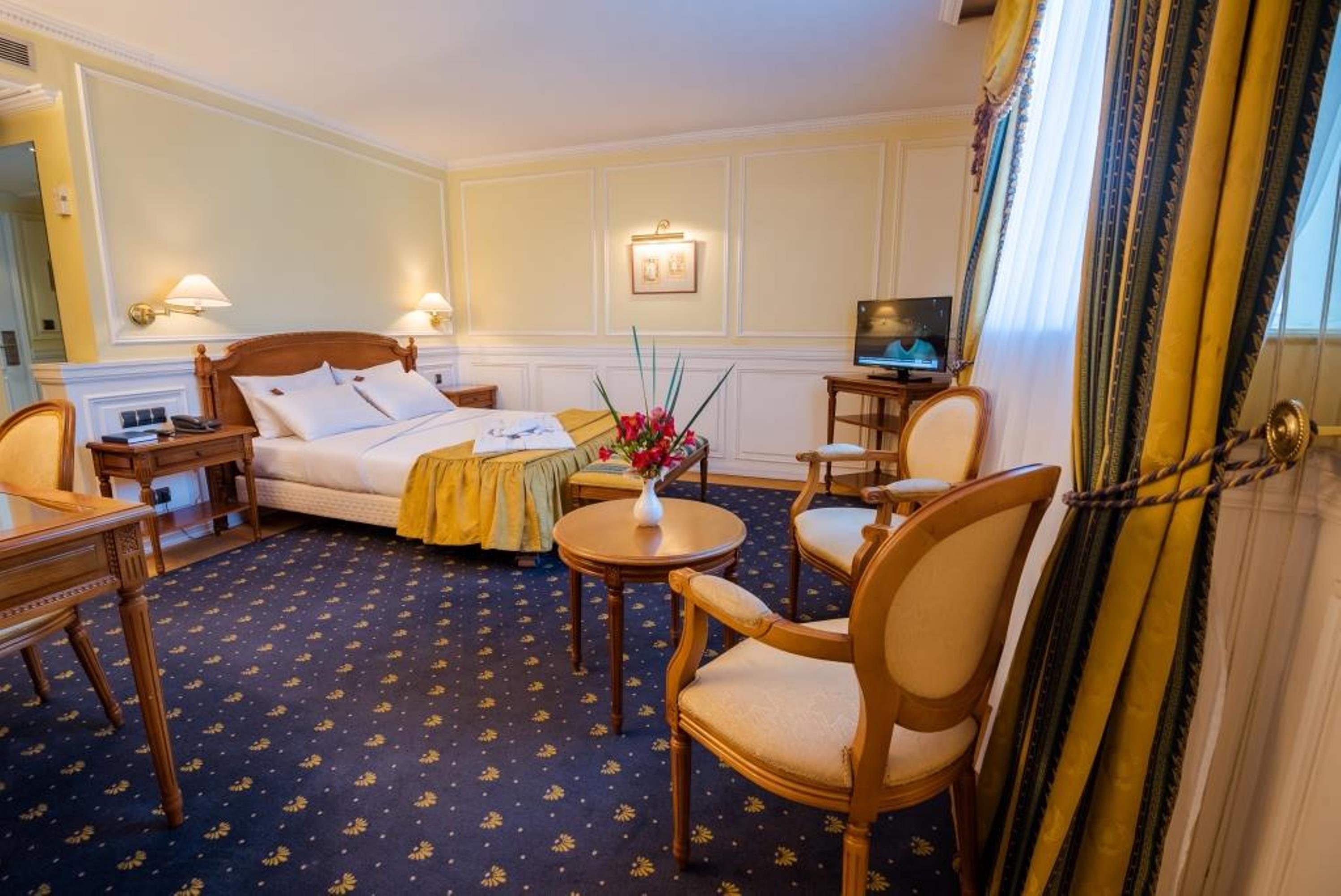 Hotel Colbert - Spa & Casino Antananarivo Ngoại thất bức ảnh